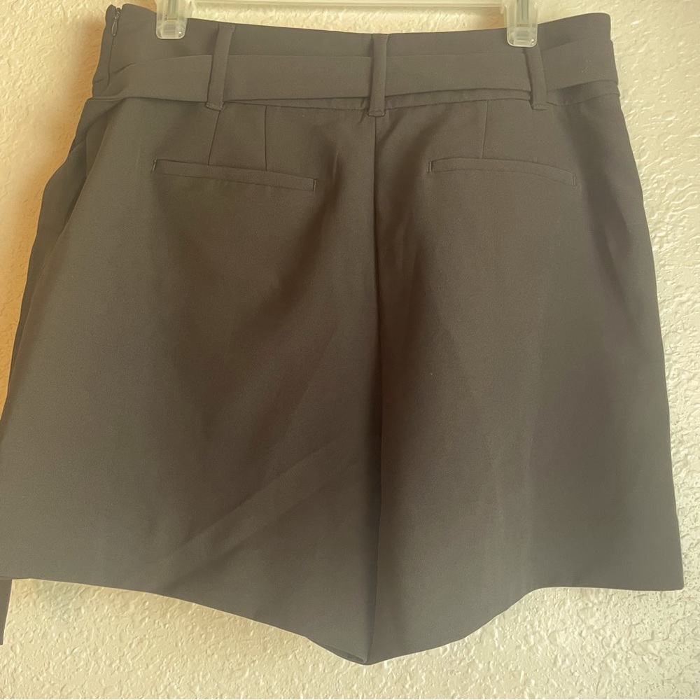 5” shorts with removable tie belt - Picture 2 of 6